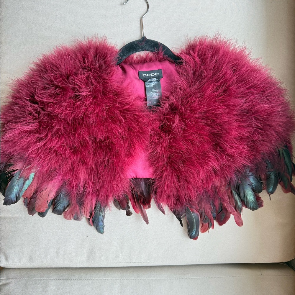 Vintage Bebe Feather Bolero Cape – Y2K Glam Statement Shrug Deep Red
